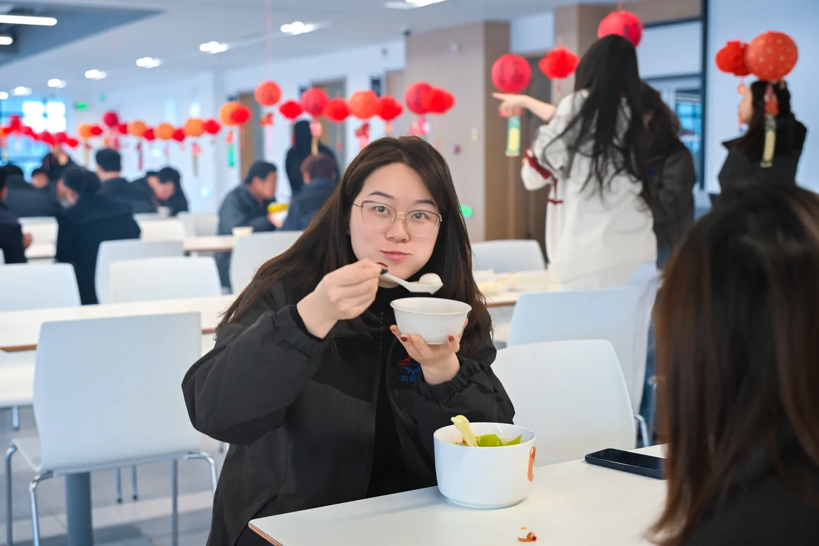 英翰尼精密制造团队活动:元宵节活动3